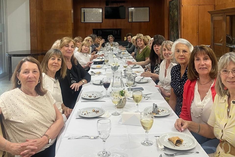 PHOTO-2025-12-01-21-53-03